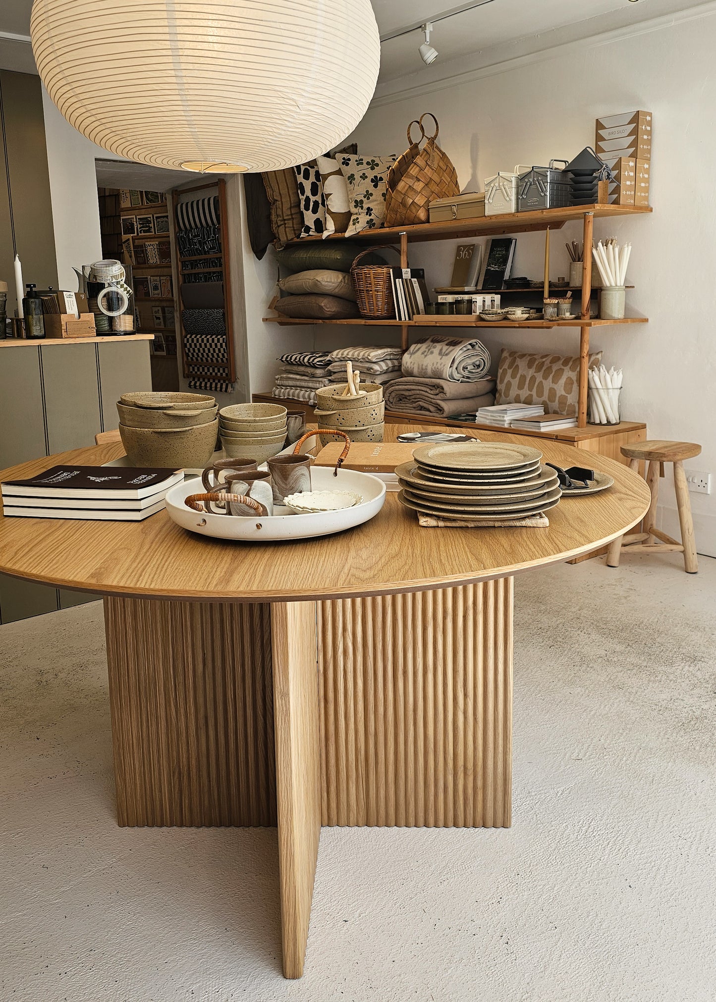 Ripple Table