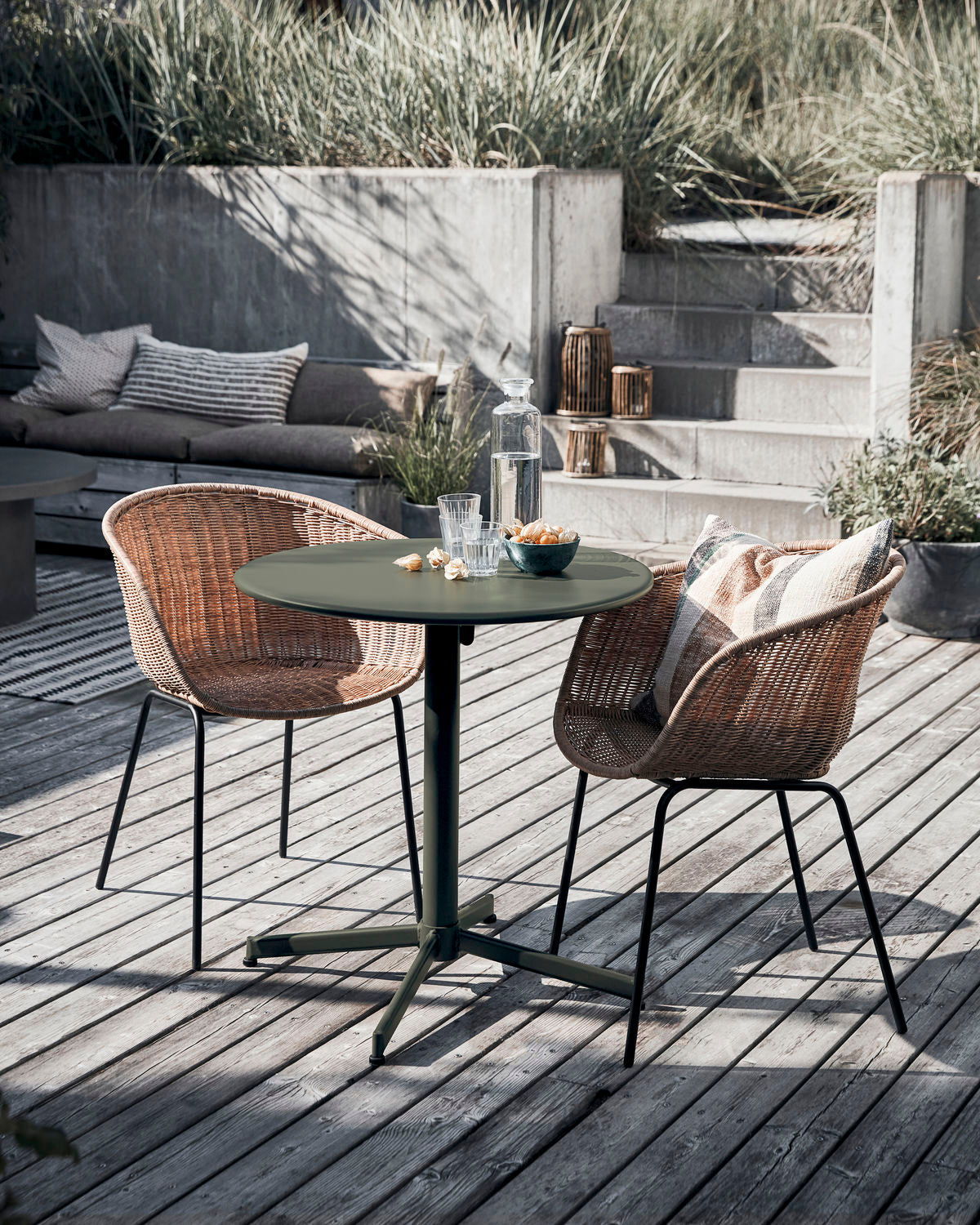 Helo Table | Green