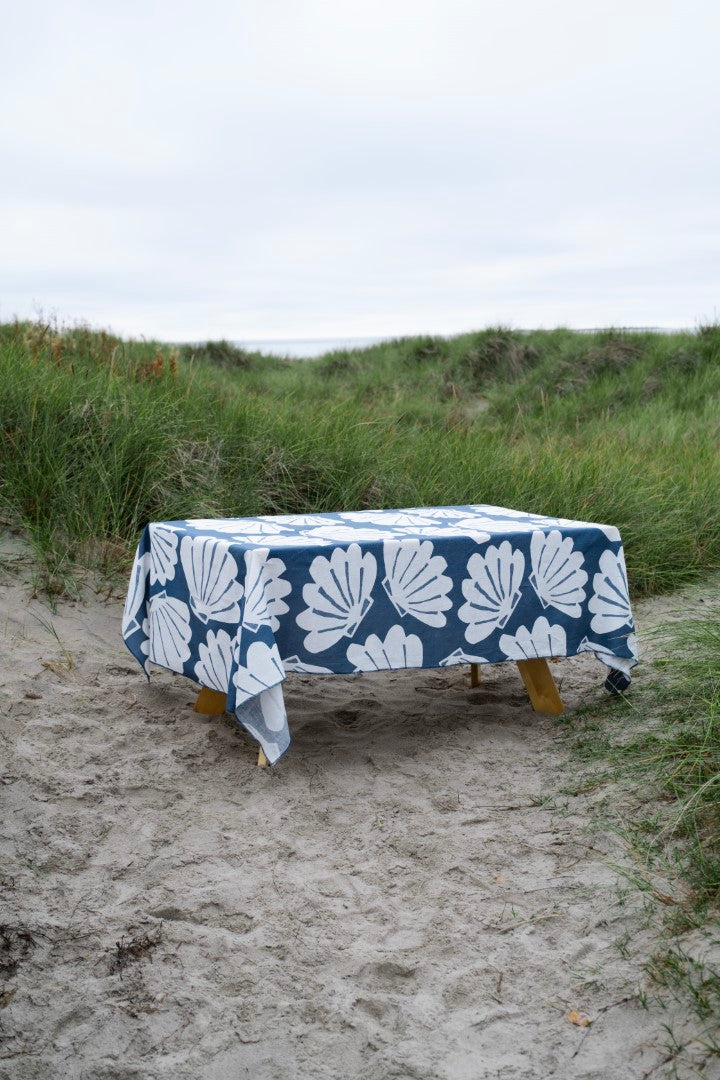 Snäcka Linen Tablecloth