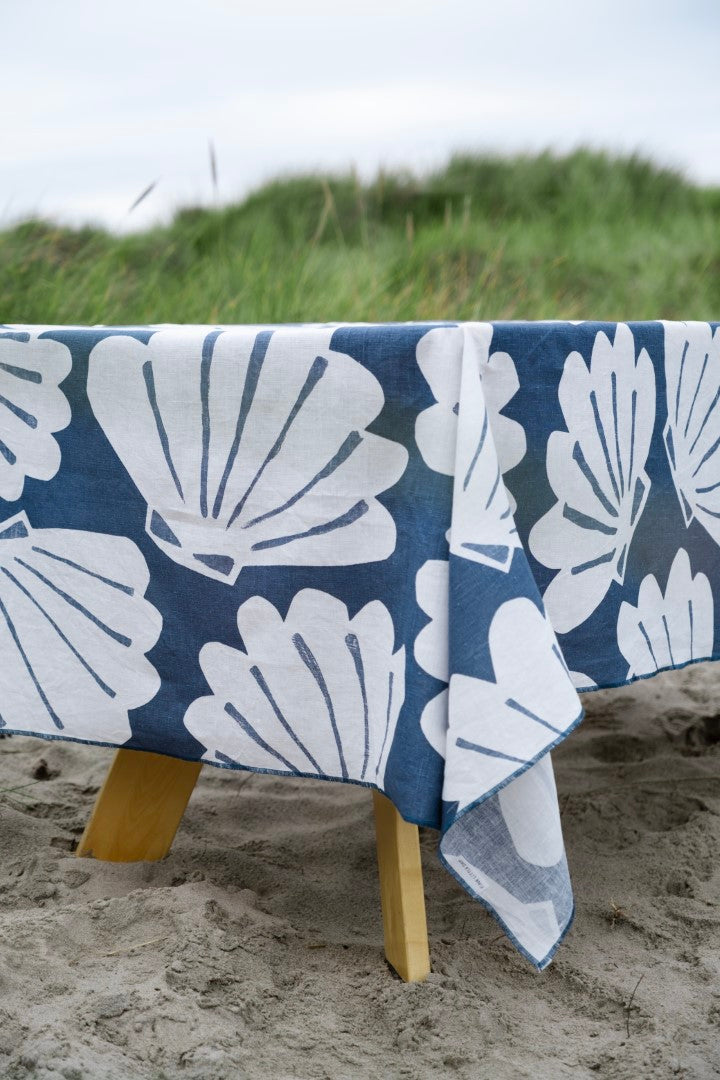 Snäcka Linen Tablecloth