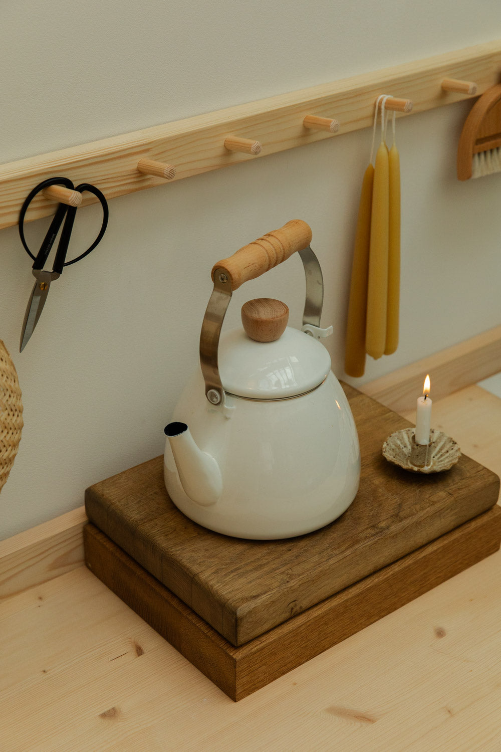 Enamel Stove Kettle | Warm White