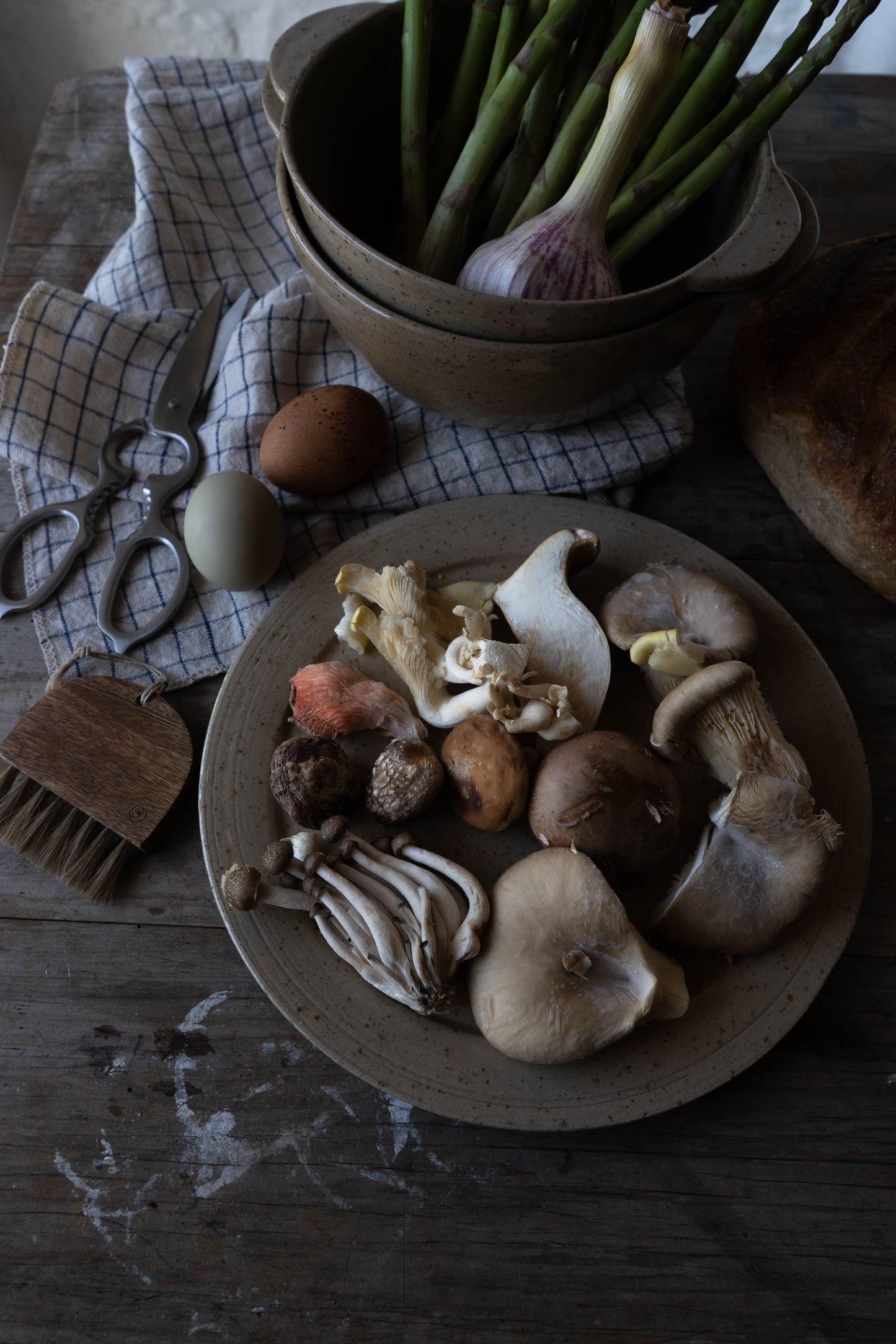 Stoneware Serving Bowl
