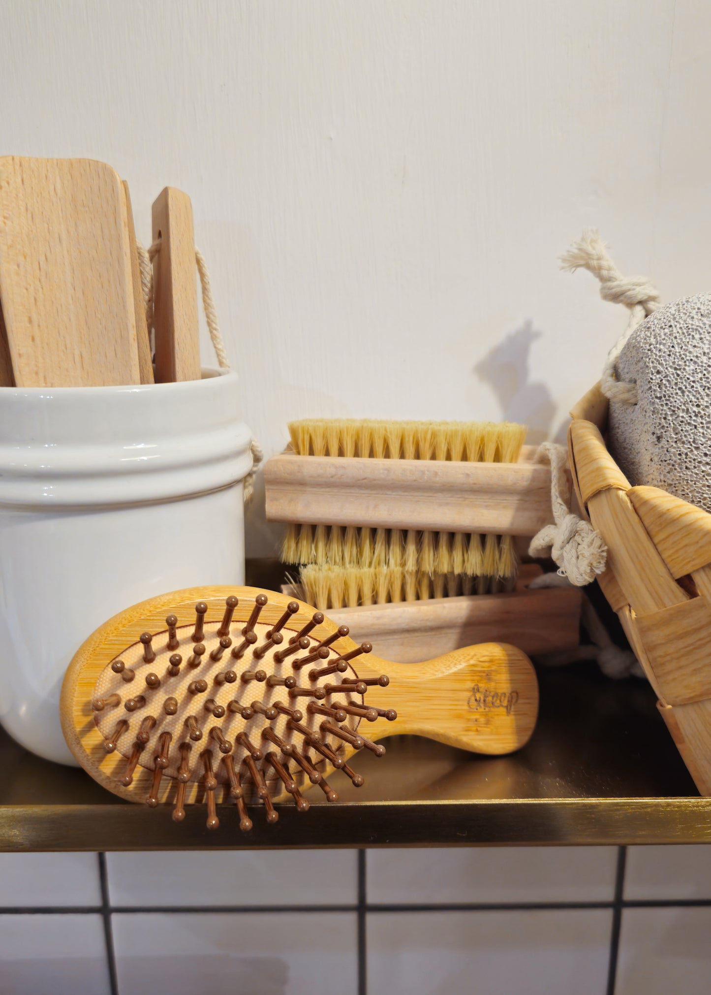 Bamboo Hairbrush | Mini
