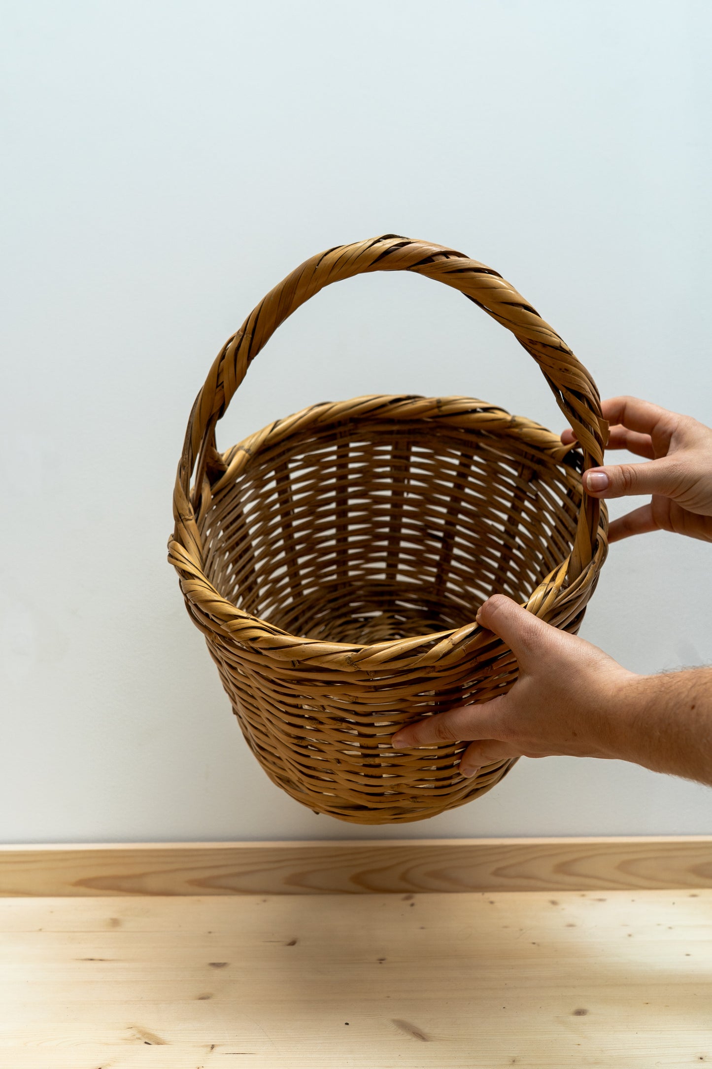 Vintage Basket | Wonky Apple