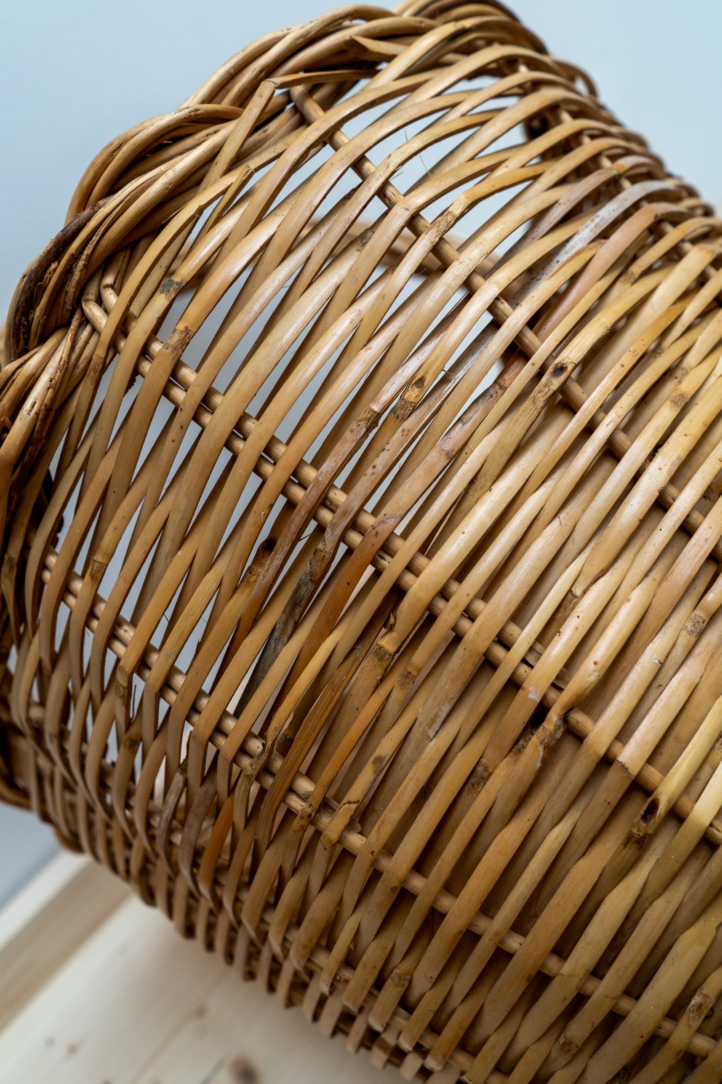 Vintage Basket | Twisted Apple