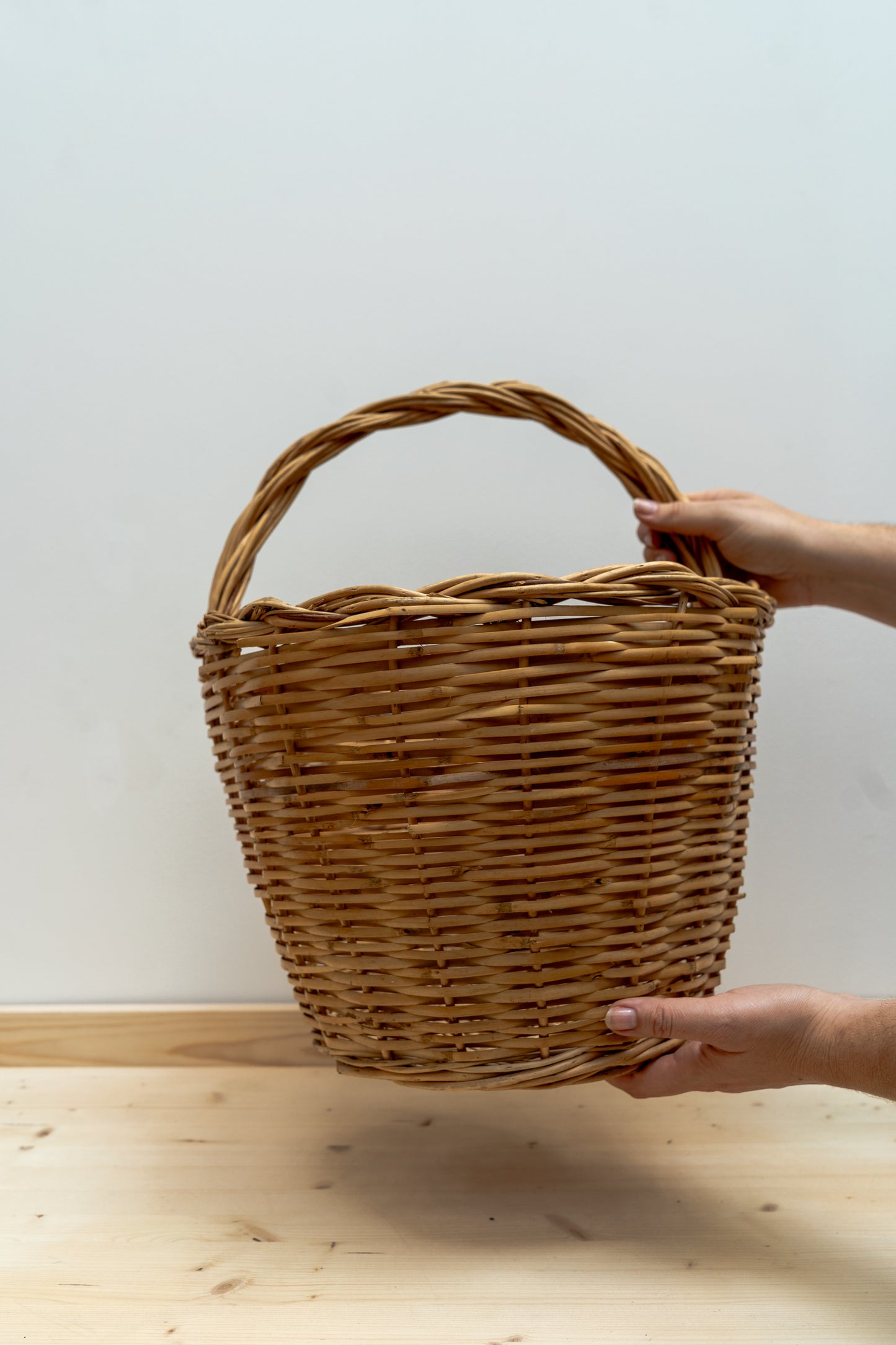 Vintage Basket | Twisted Apple