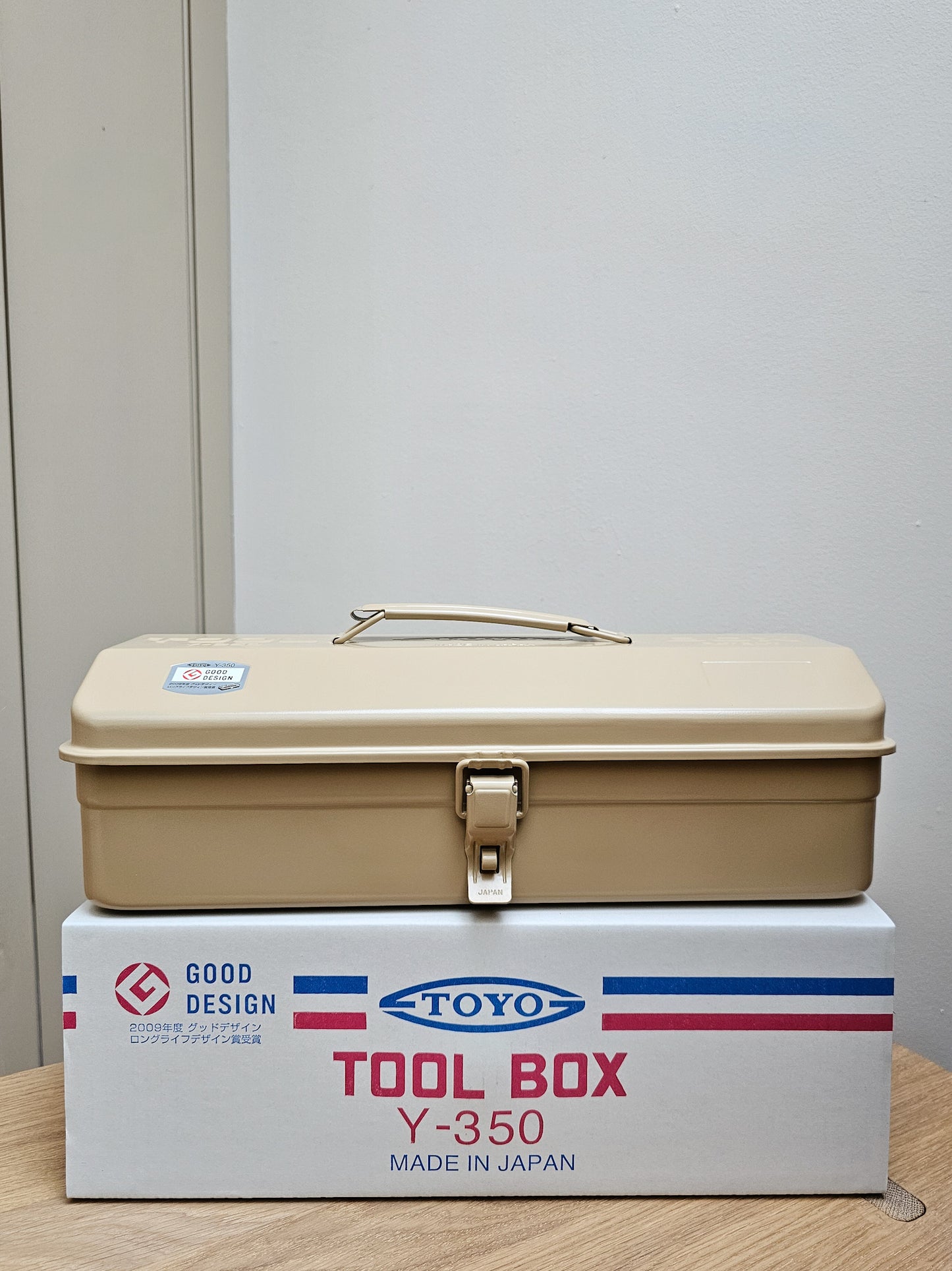Toyo Y-350 Toolbox | Beige