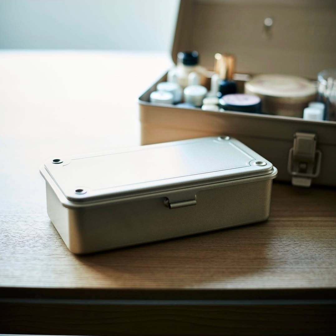 Toyo T-190 Toolbox | Various