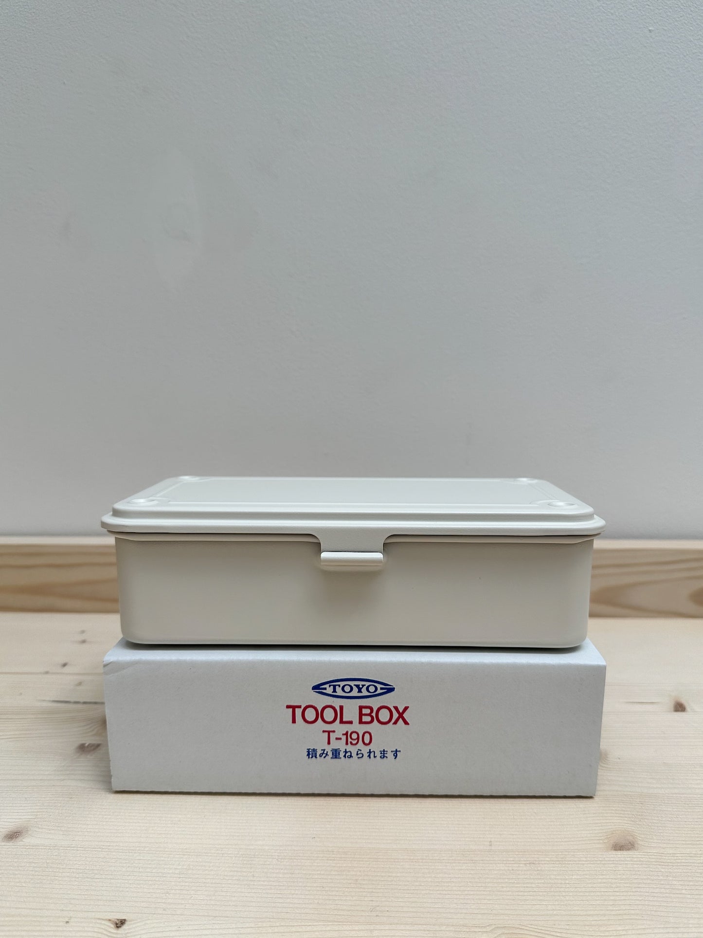 Toyo T-190 Toolbox | various colours