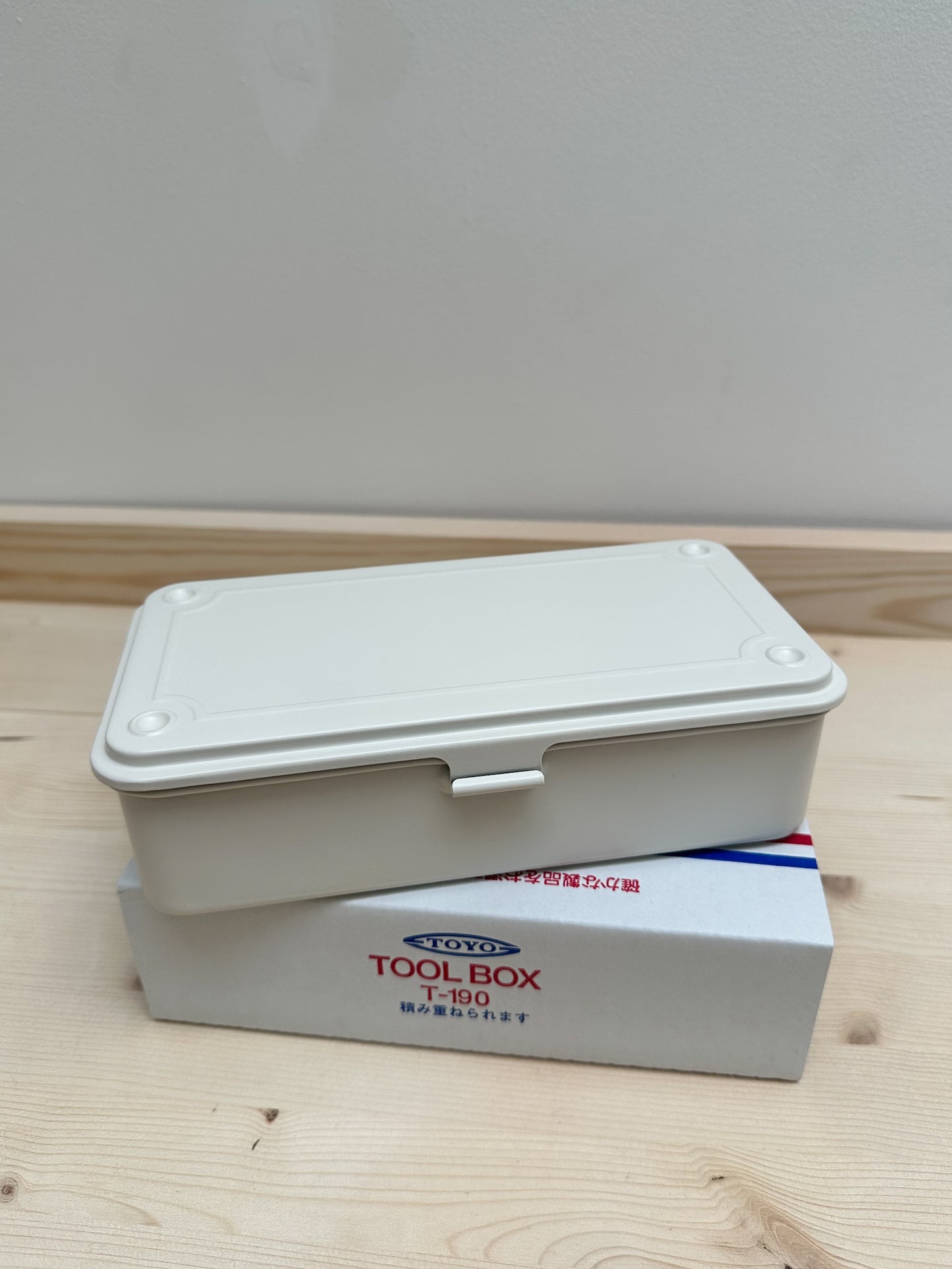 Toyo T-190 Toolbox | various colours