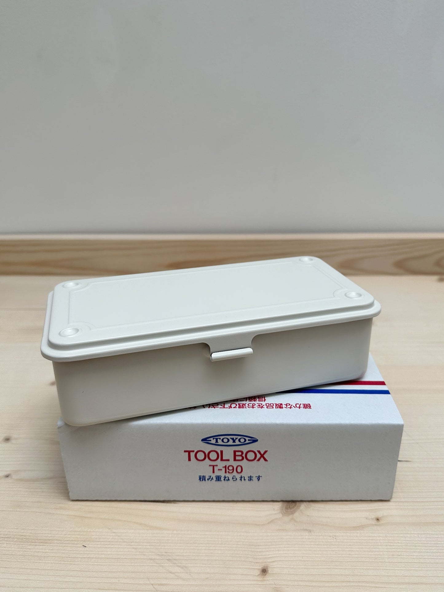 Toyo T-190 Toolbox | various colours