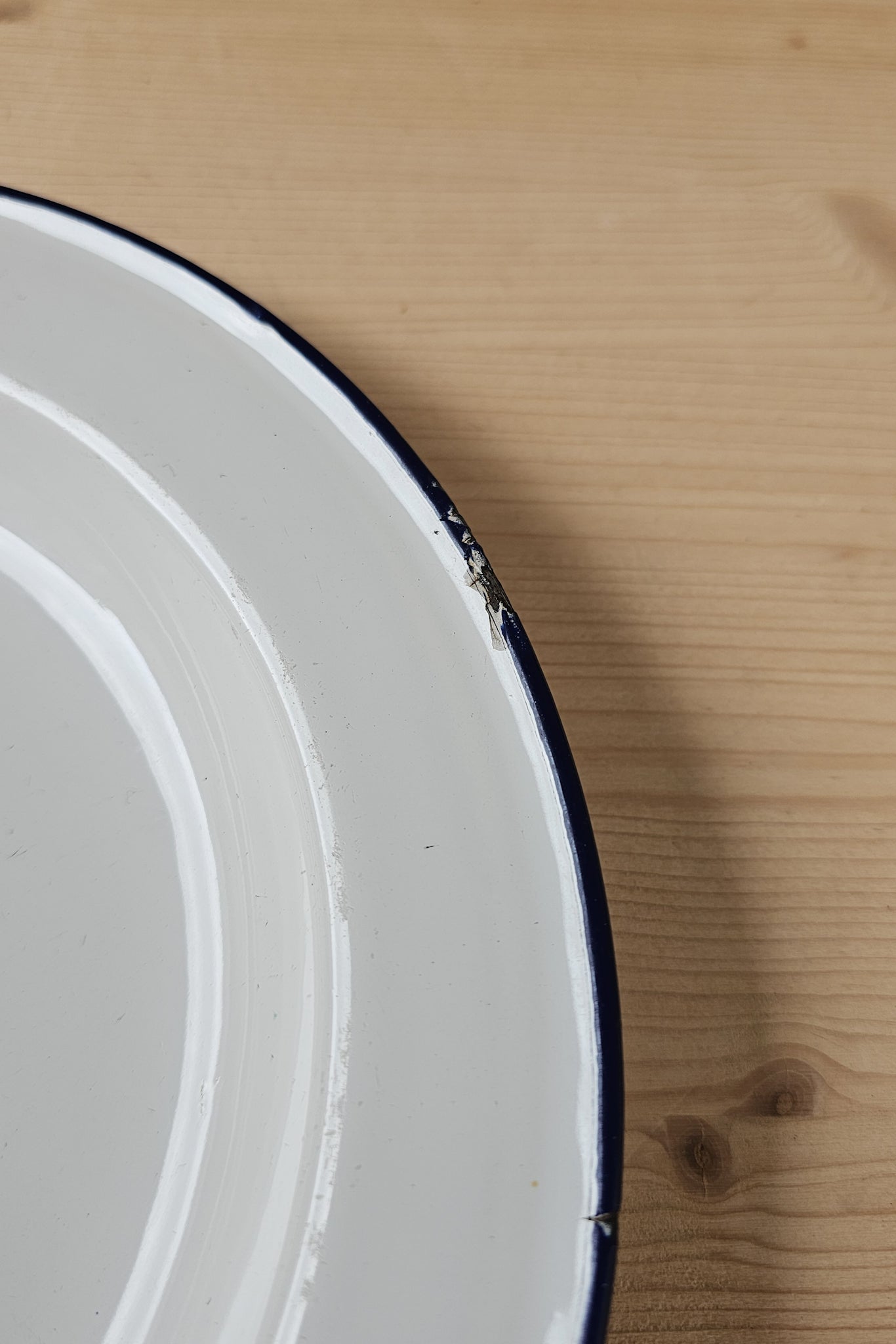 Vintage Enamel Set