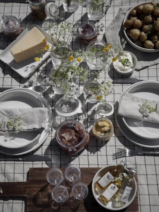 Duk | Tablecloth Black Square