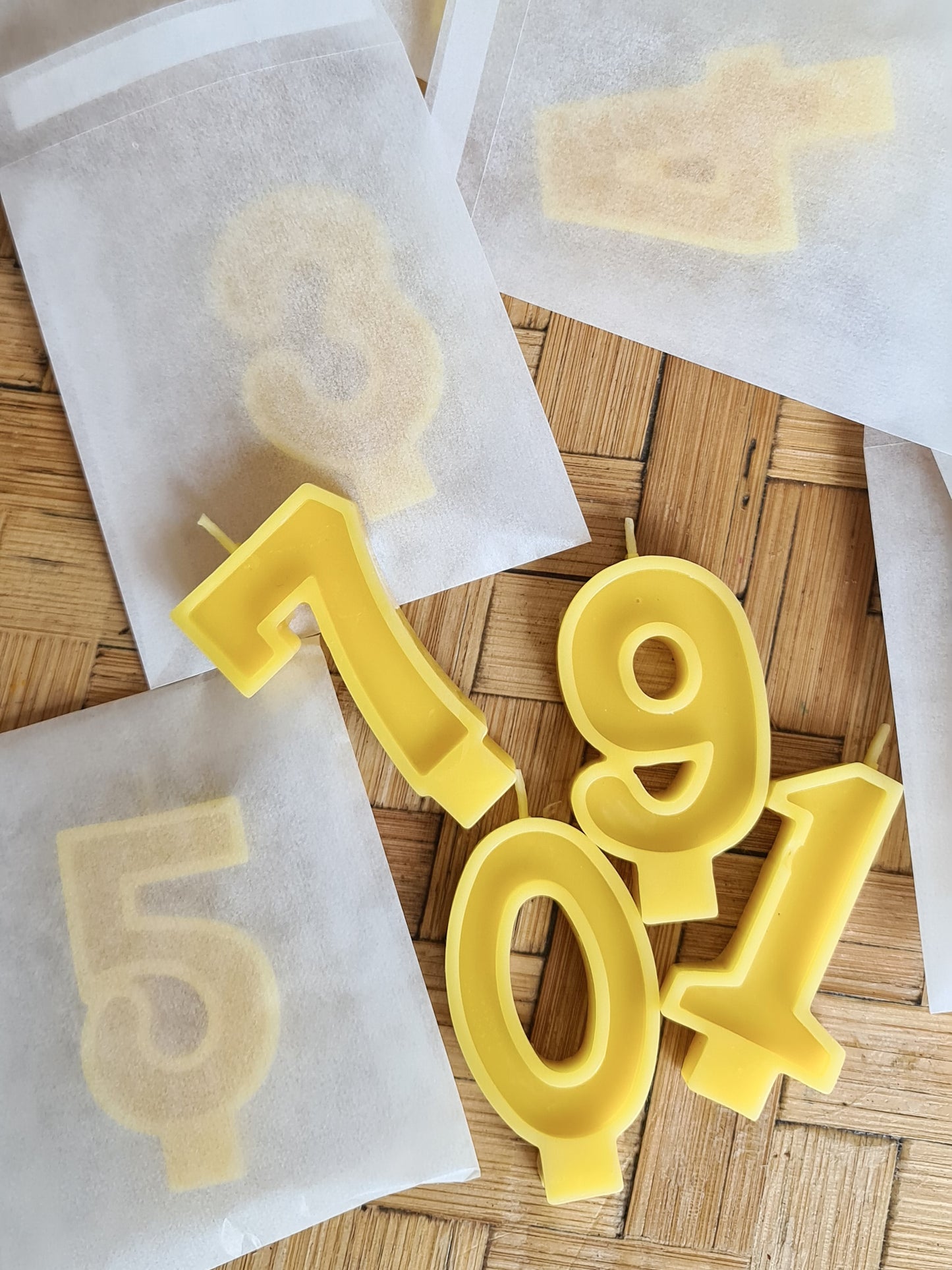 Beeswax Number Candle (0 - 9)