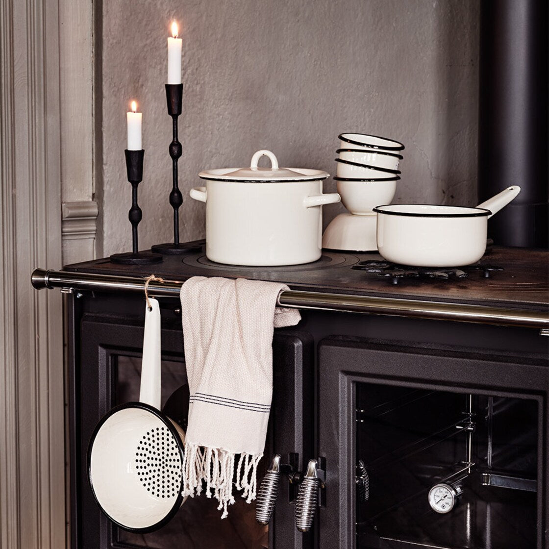Emil's Enamel Saucepan | Off-white