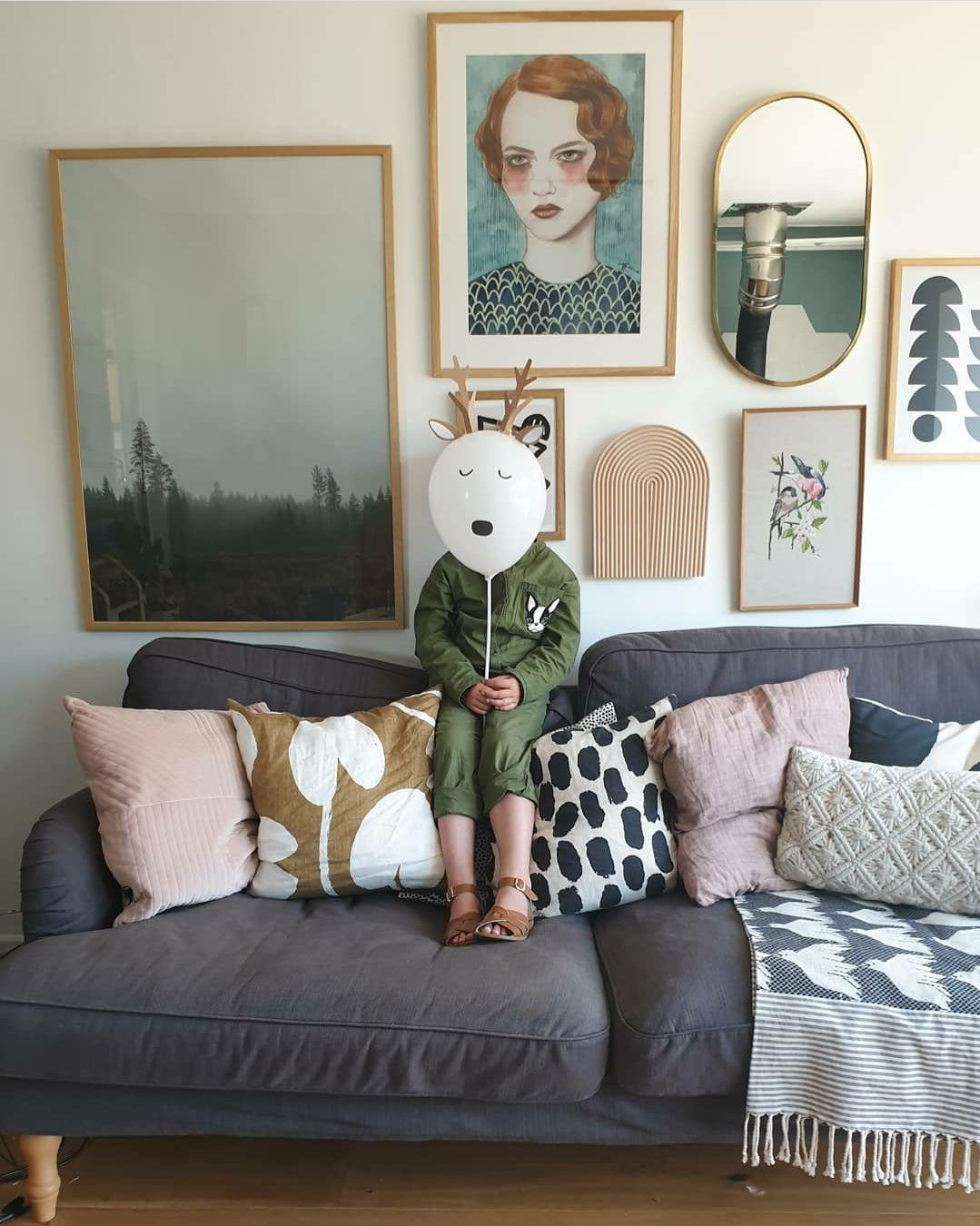 Dots Cushion | Black