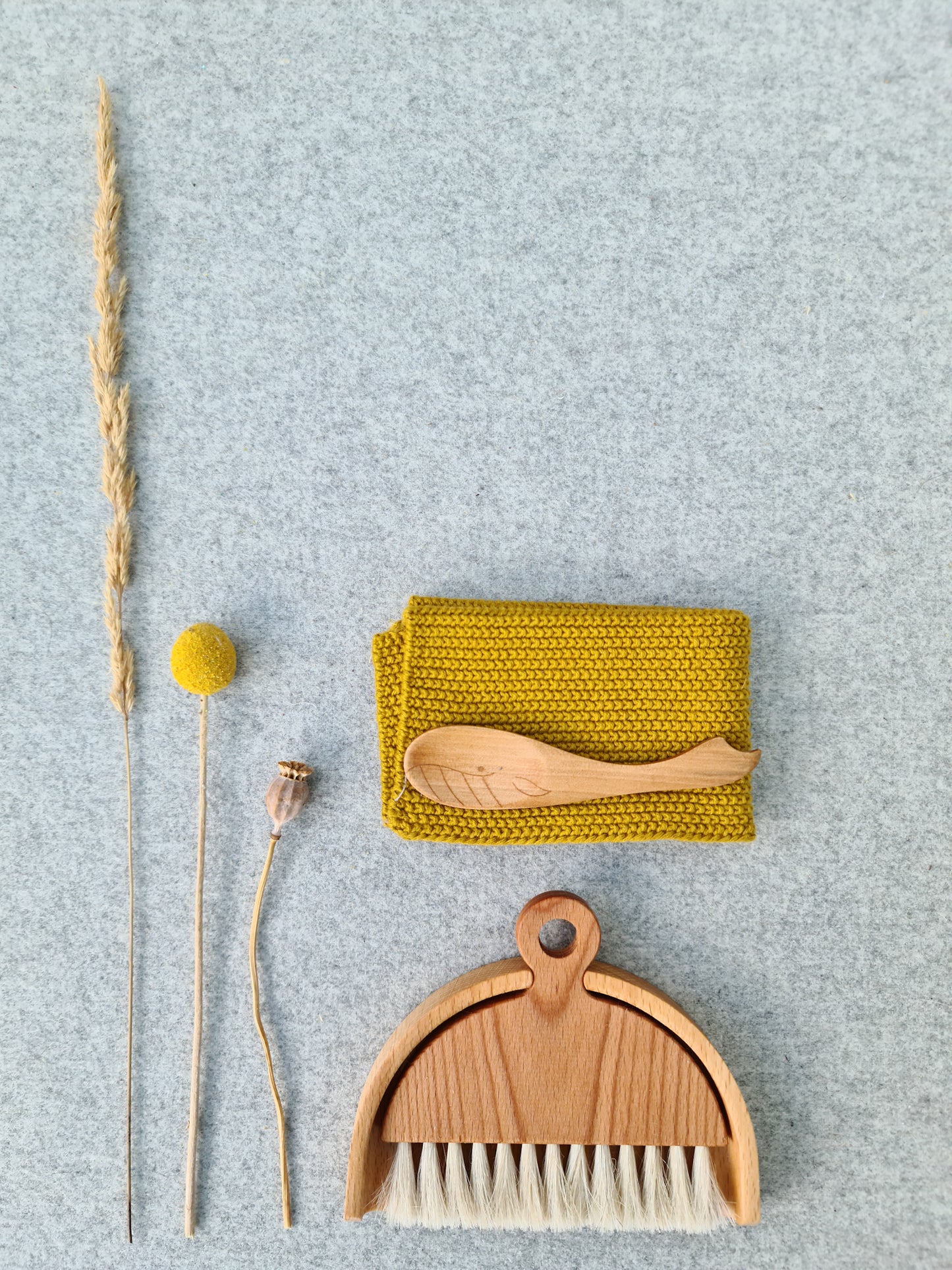 Table Brush Set