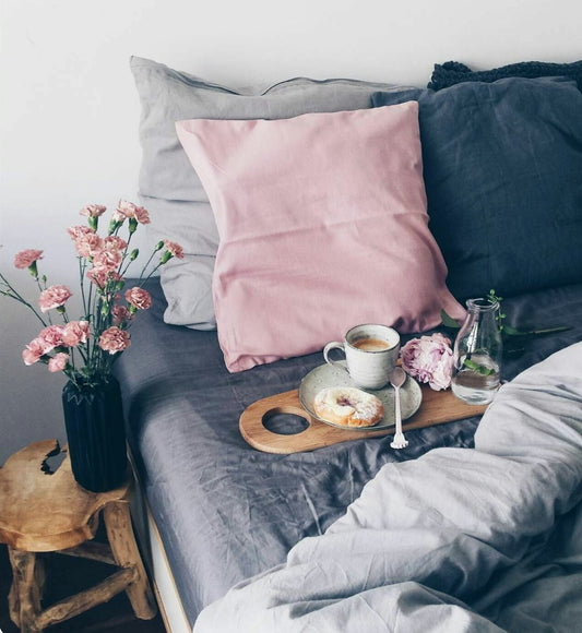 Beautiful bedding, books and lie ins. Bohemian modern inspired bedroom plans...