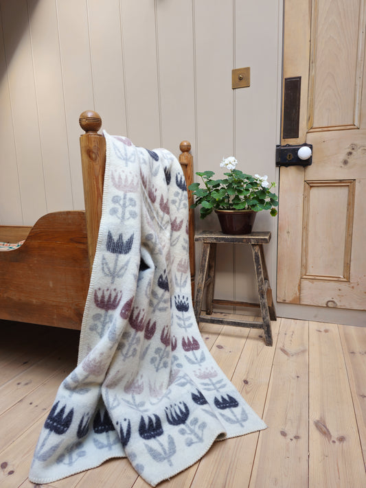 Tulip Eco Lambswool Blanket