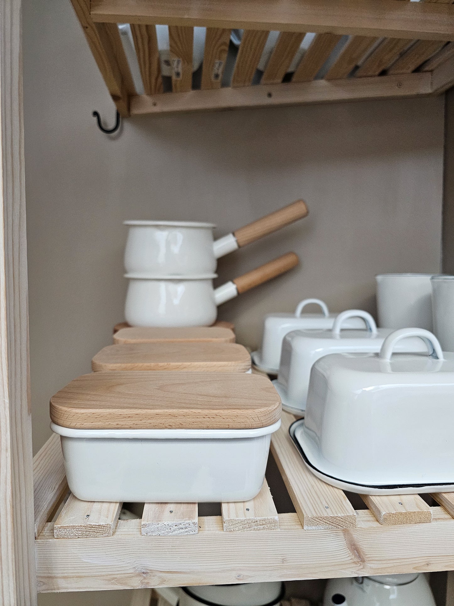 Enamel Butter Dish | Warm White