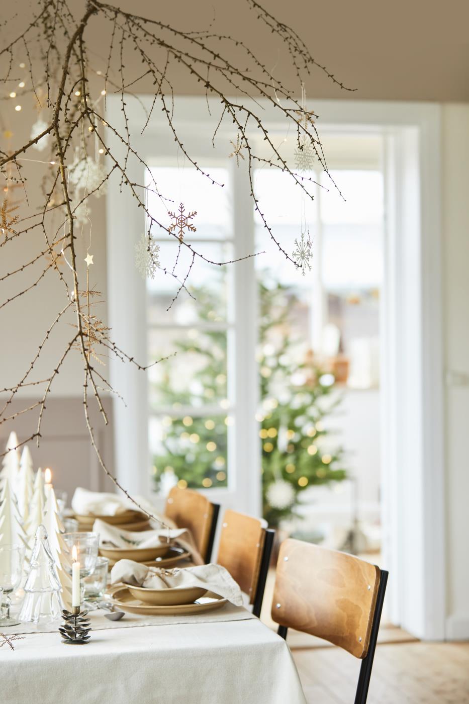 Paper Cut Christmas Tree