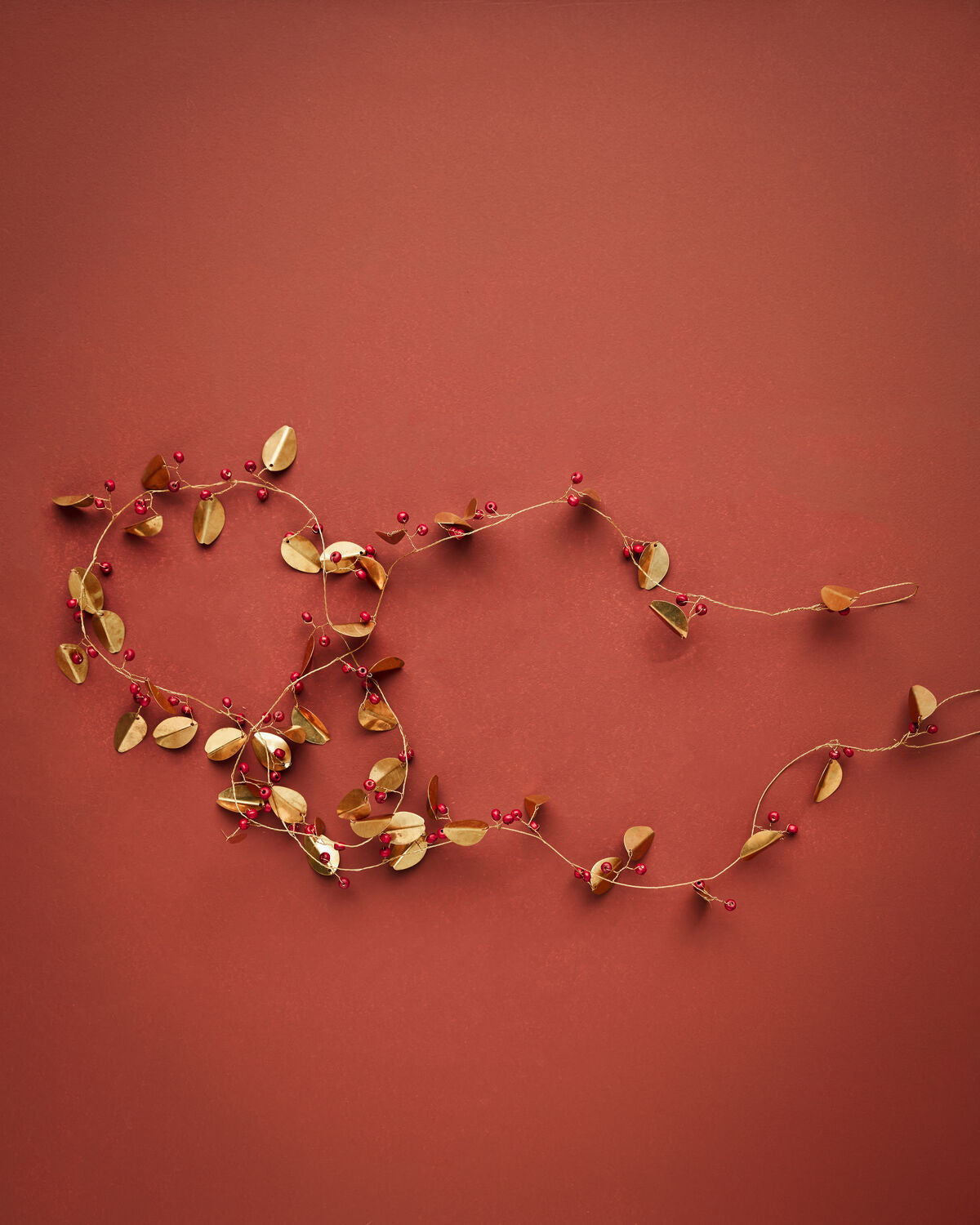 Brass Red Berry Garland
