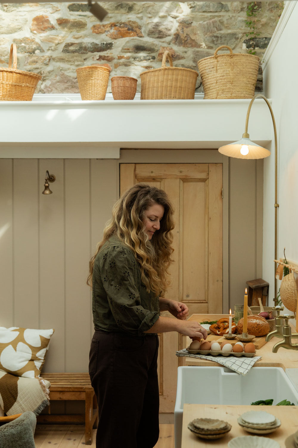 Sofia Antique Brass Wall Lamp