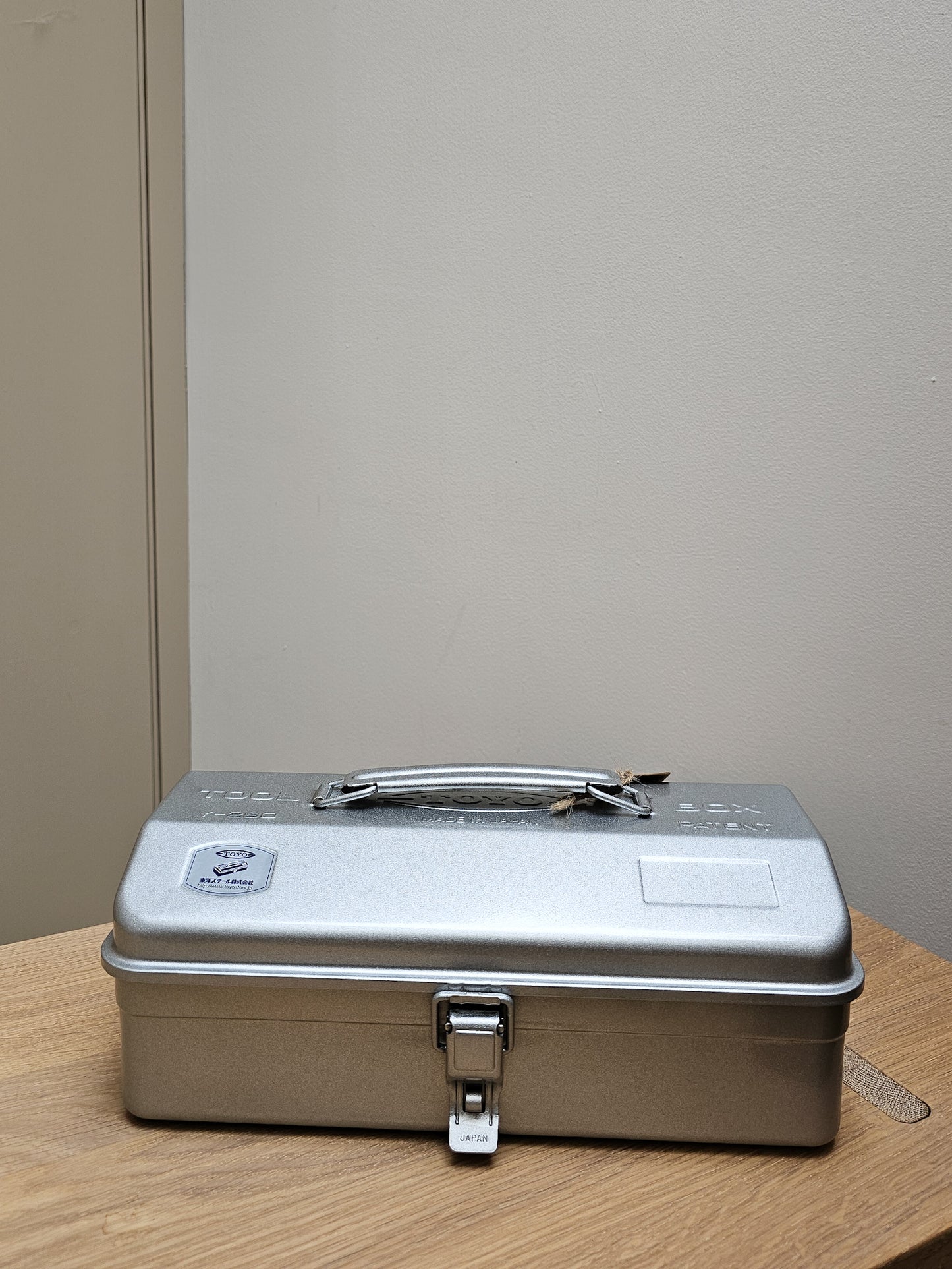 Toyo Y-280 Toolbox | Silver