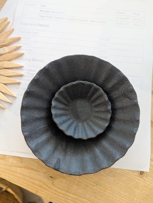 Mud Fluted Dish | Black