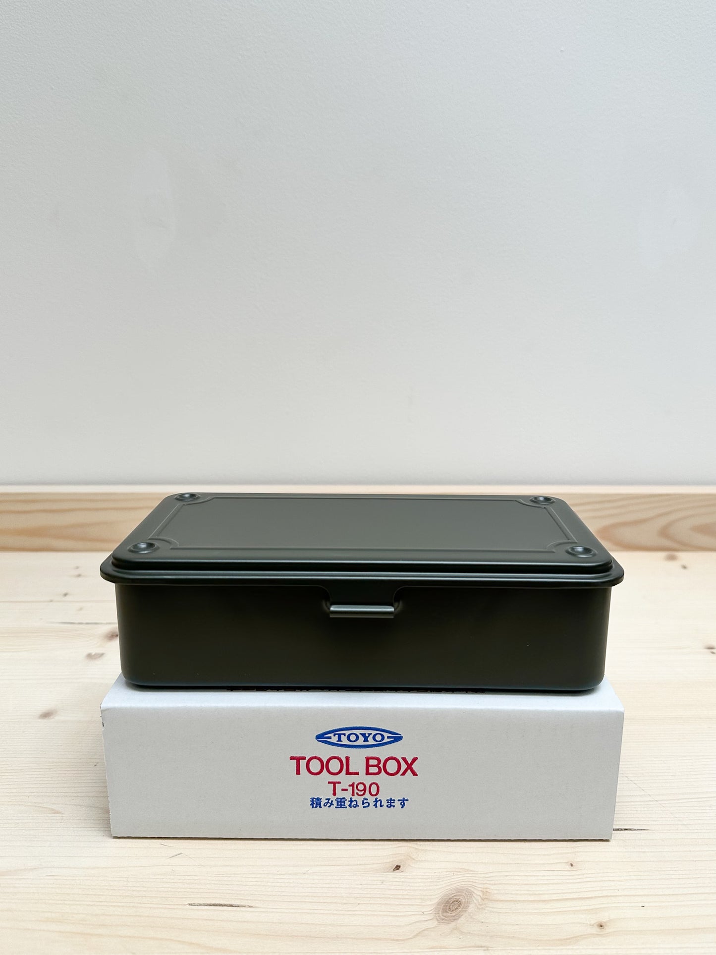 Toyo T-190 Toolbox | various colours