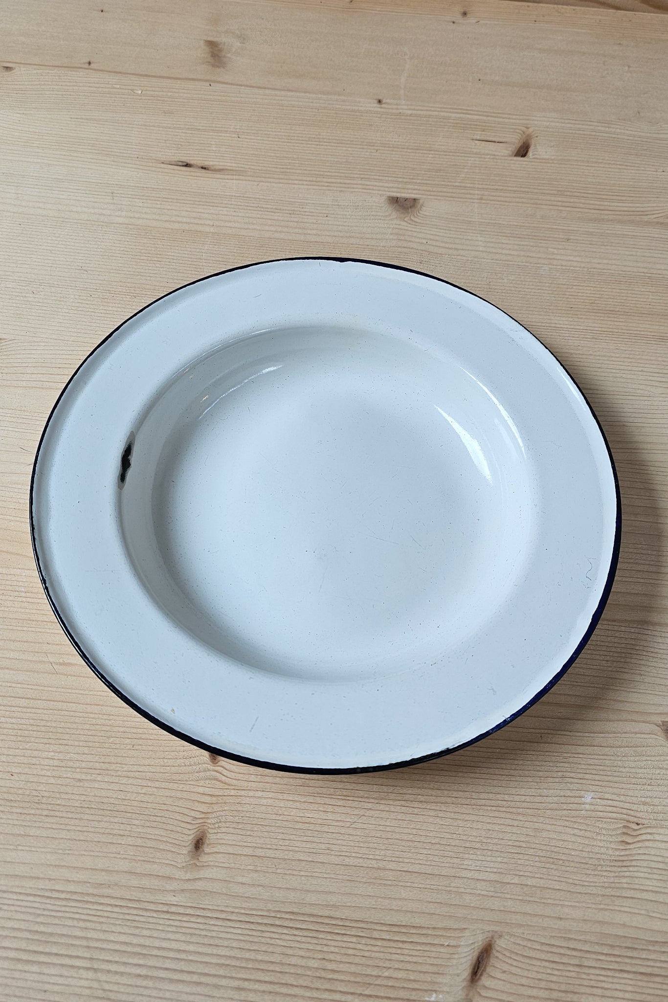 Vintage Enamel Set