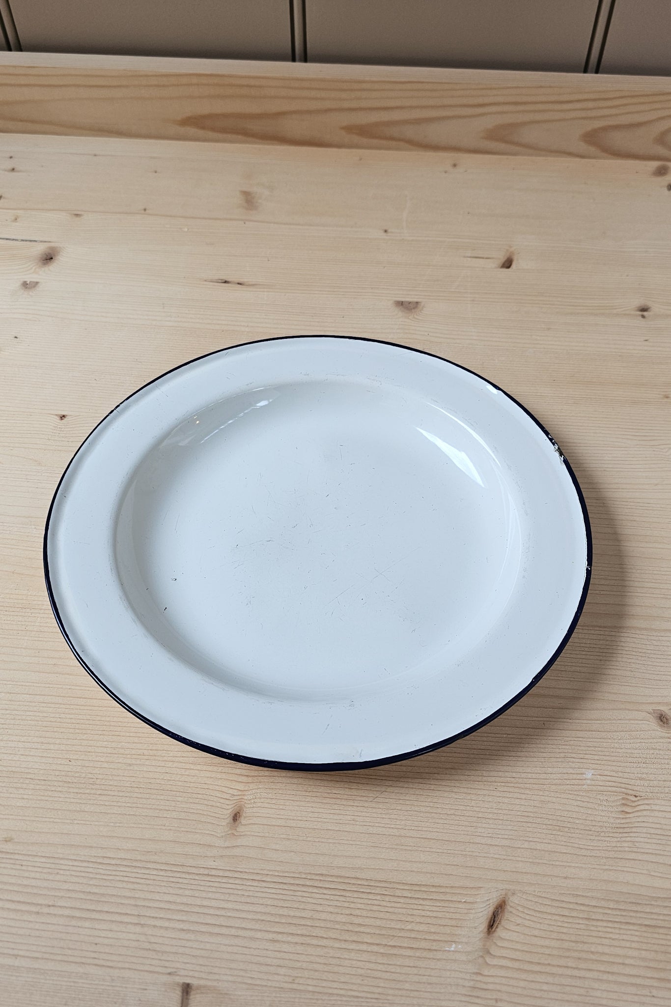 Vintage Enamel Set