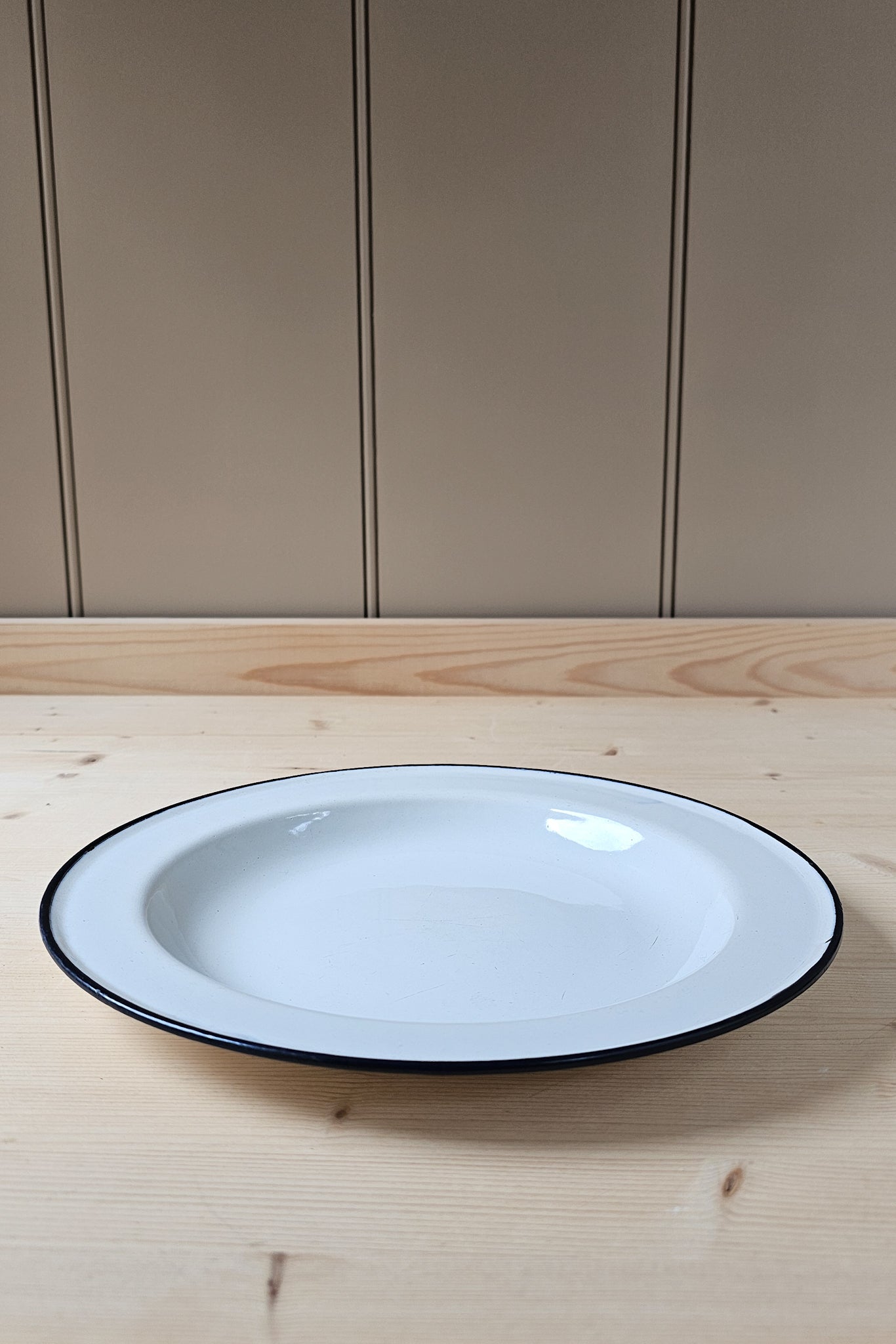 Vintage Enamel Set