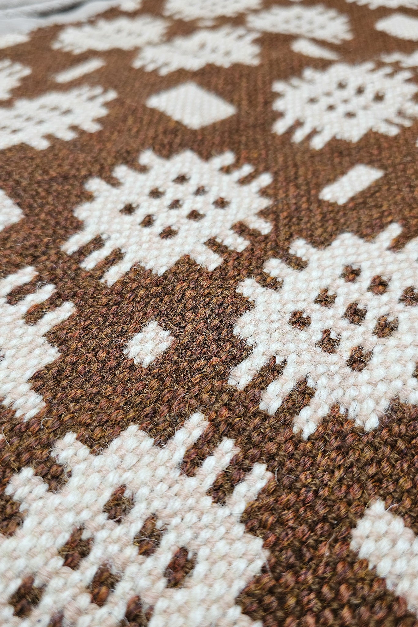 Vintage Welsh Wool Bed Runner | Conker & Cream Sunburst