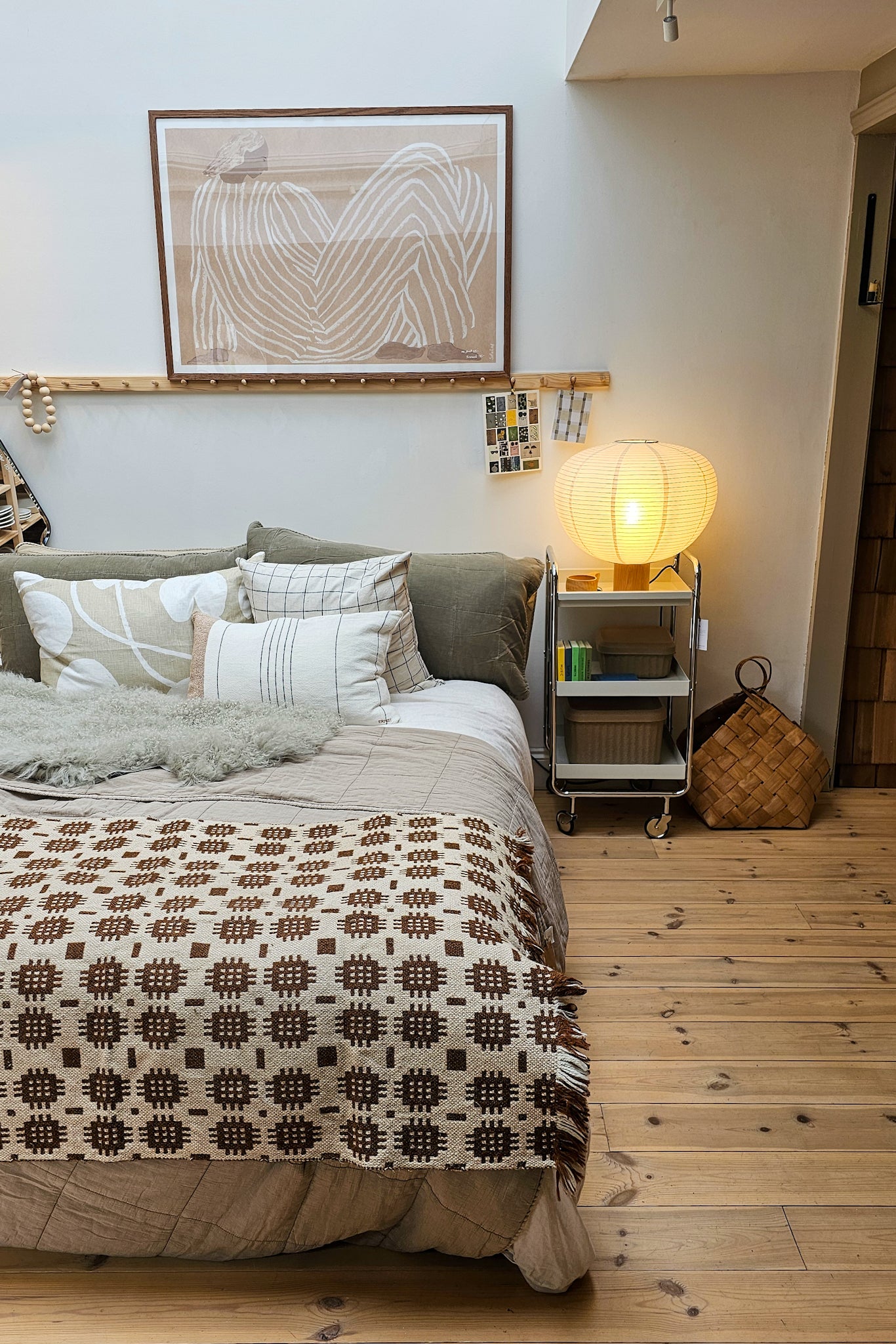 Vintage Welsh Wool Bed Runner | Conker & Cream Sunburst