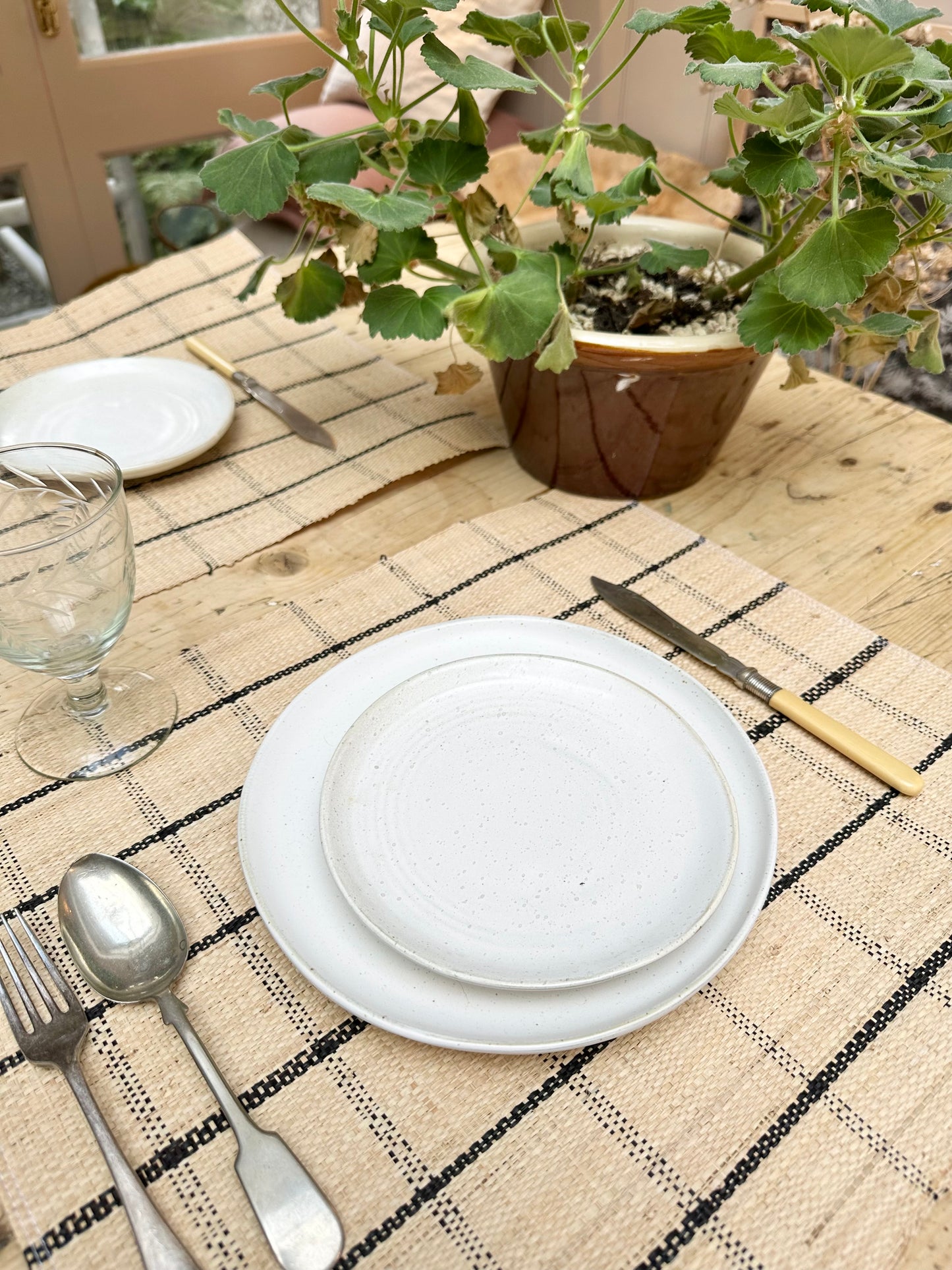 Raffia Placemat | Grid