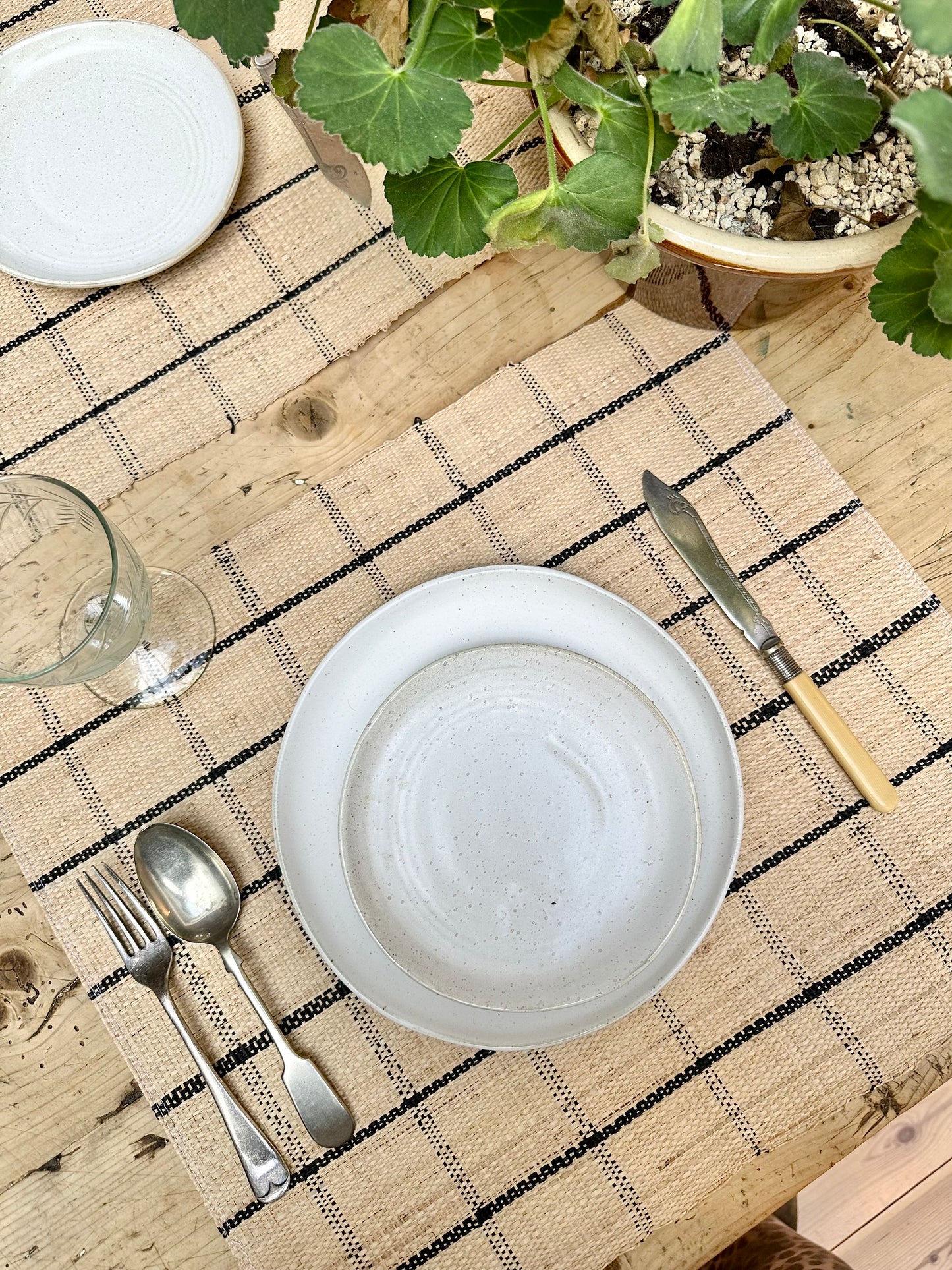 Raffia Placemat | Grid