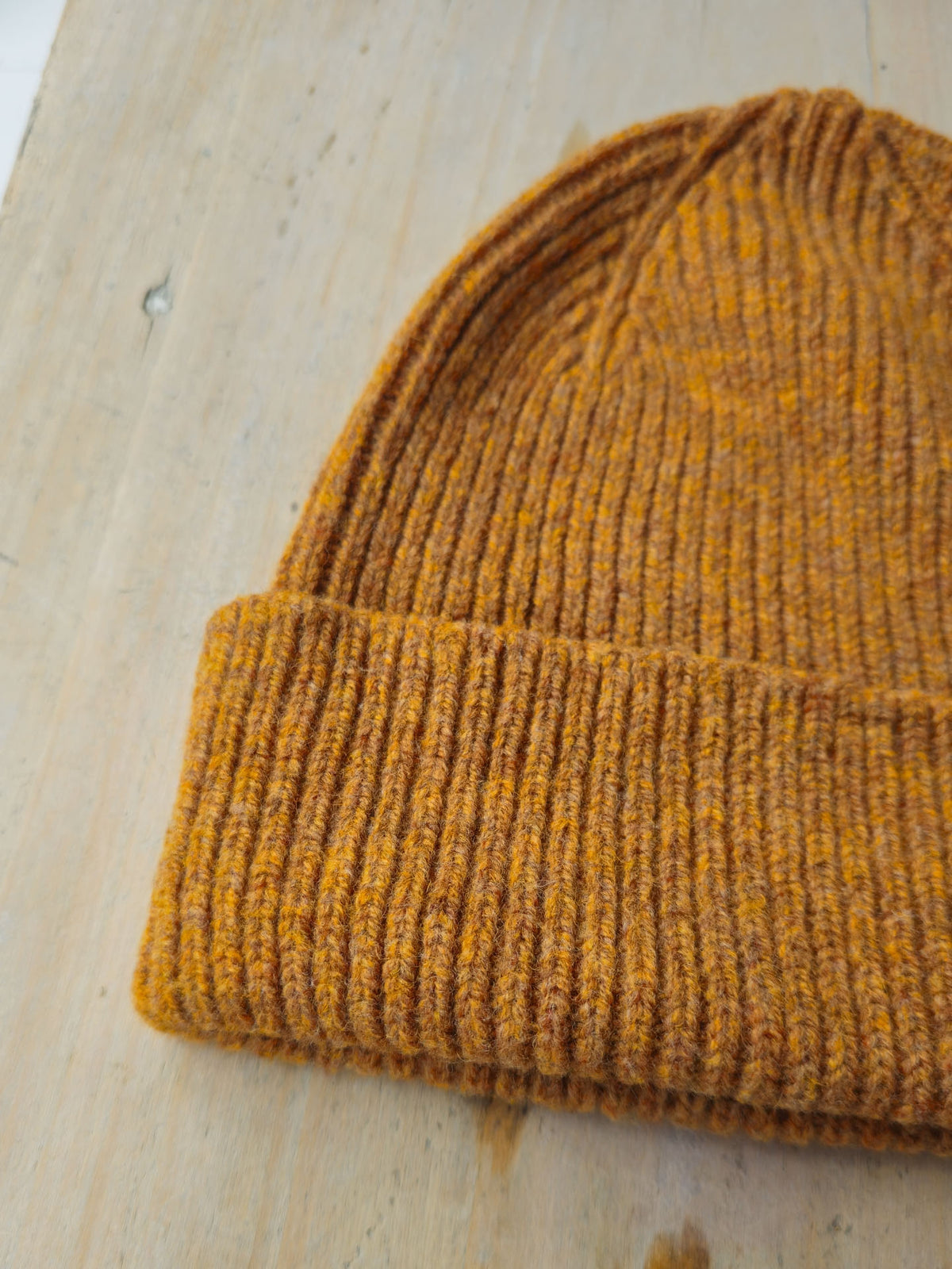 Ribbed Merino Lambswool Beanie | Goldcrest
