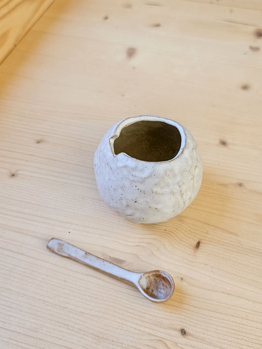 Hagstone Salt Pebble & Spoon