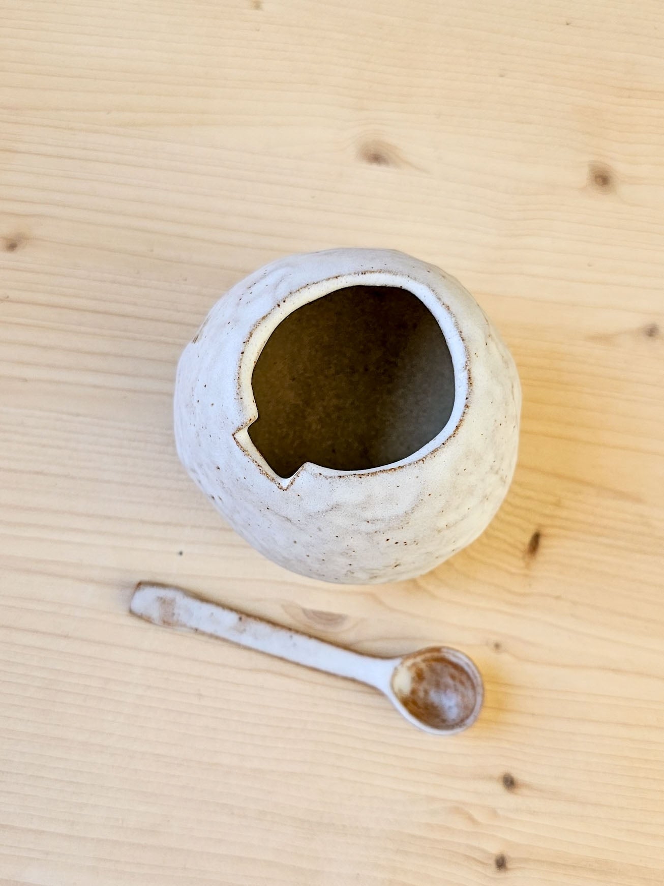 Hagstone Salt Pebble & Spoon