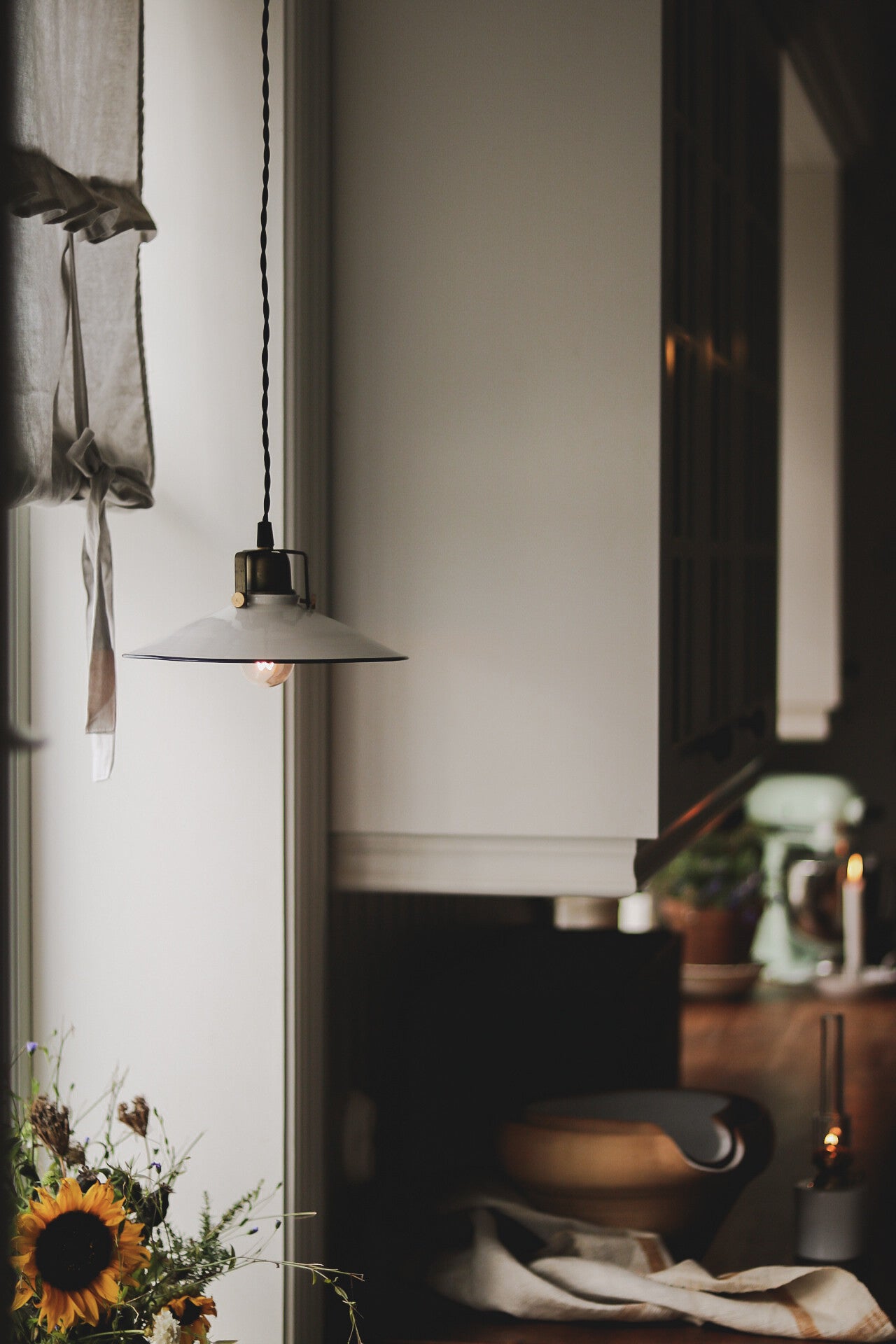Herbert Pendant Lamp | White