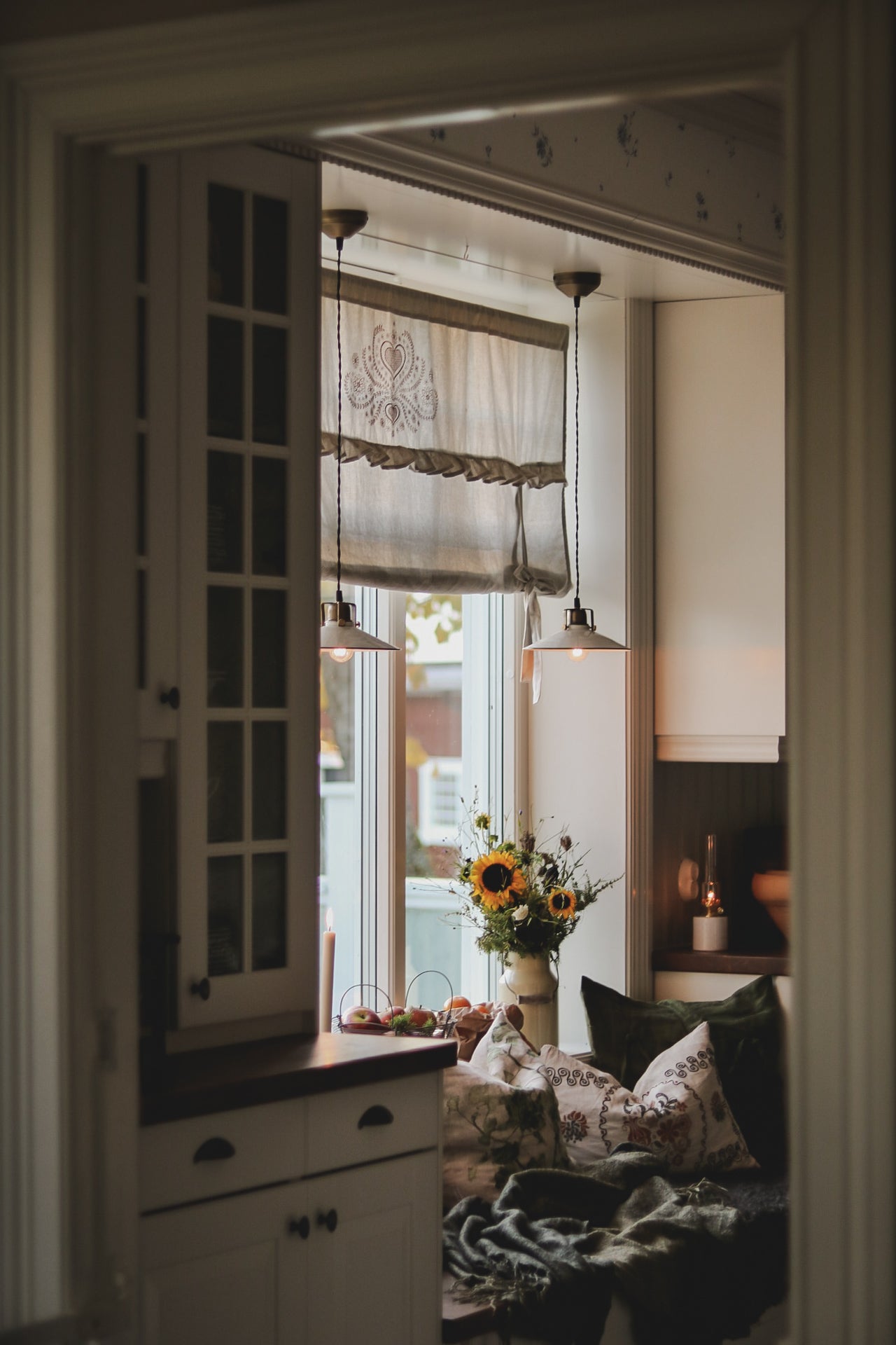 Herbert Pendant Lamp | White